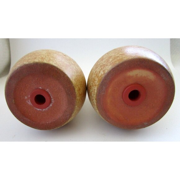 Vintage Treasure Craft Salt And Pepper Shakers -Clay Pottery/Ceramic Made In USA - Picture 4 of 10